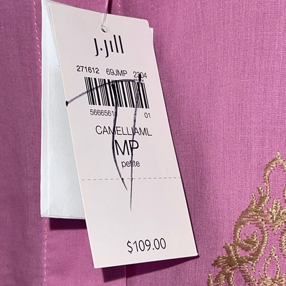 NWT- J. Jill Camellia cotton button up blouse. Size medium petite. - Picture 10 of 10